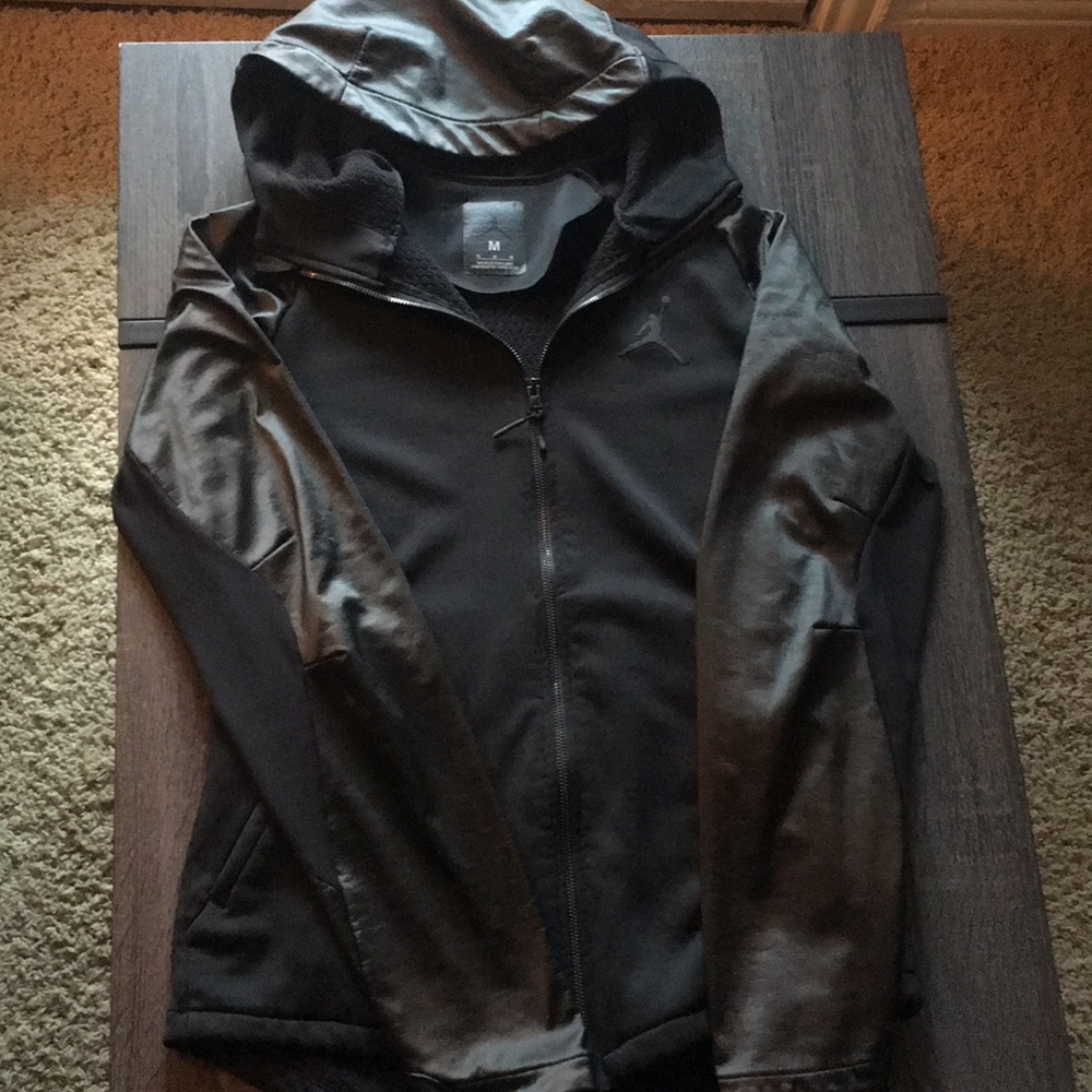 Jordan Men’s zip up hoodie, leather sleeves